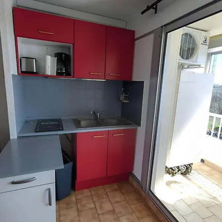 Apartment Climatise Pour 4, Piscine, Cap D'agde - Fr-1-607-209