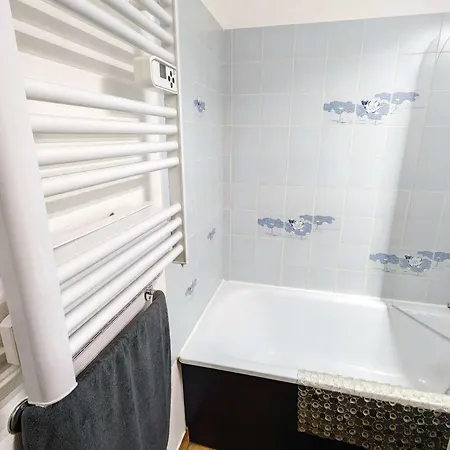 Climatise Pour 4, Piscine, Cap D'agde - Fr-1-607-209